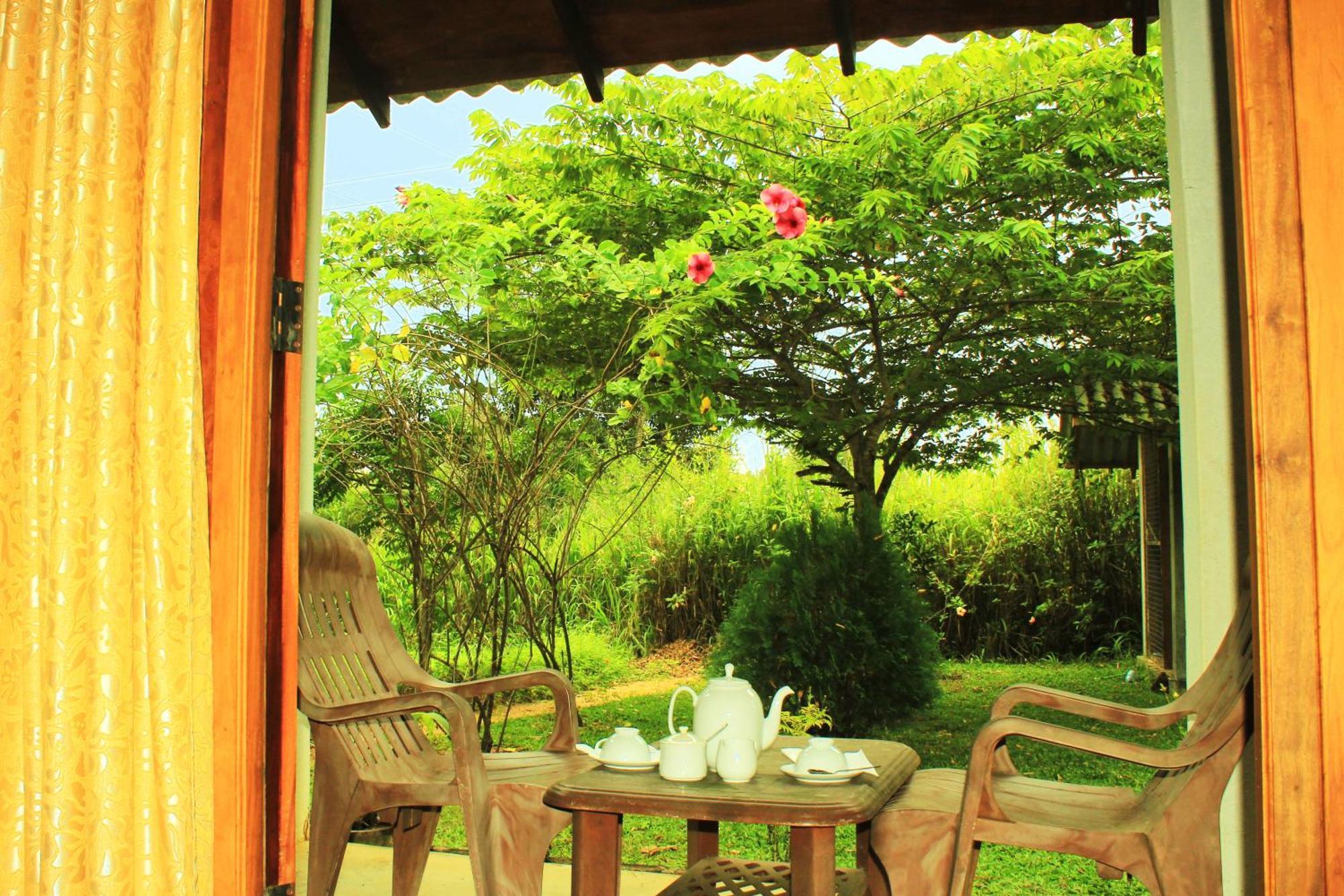 Sinhagiri Villa Sigiriya Exterior photo