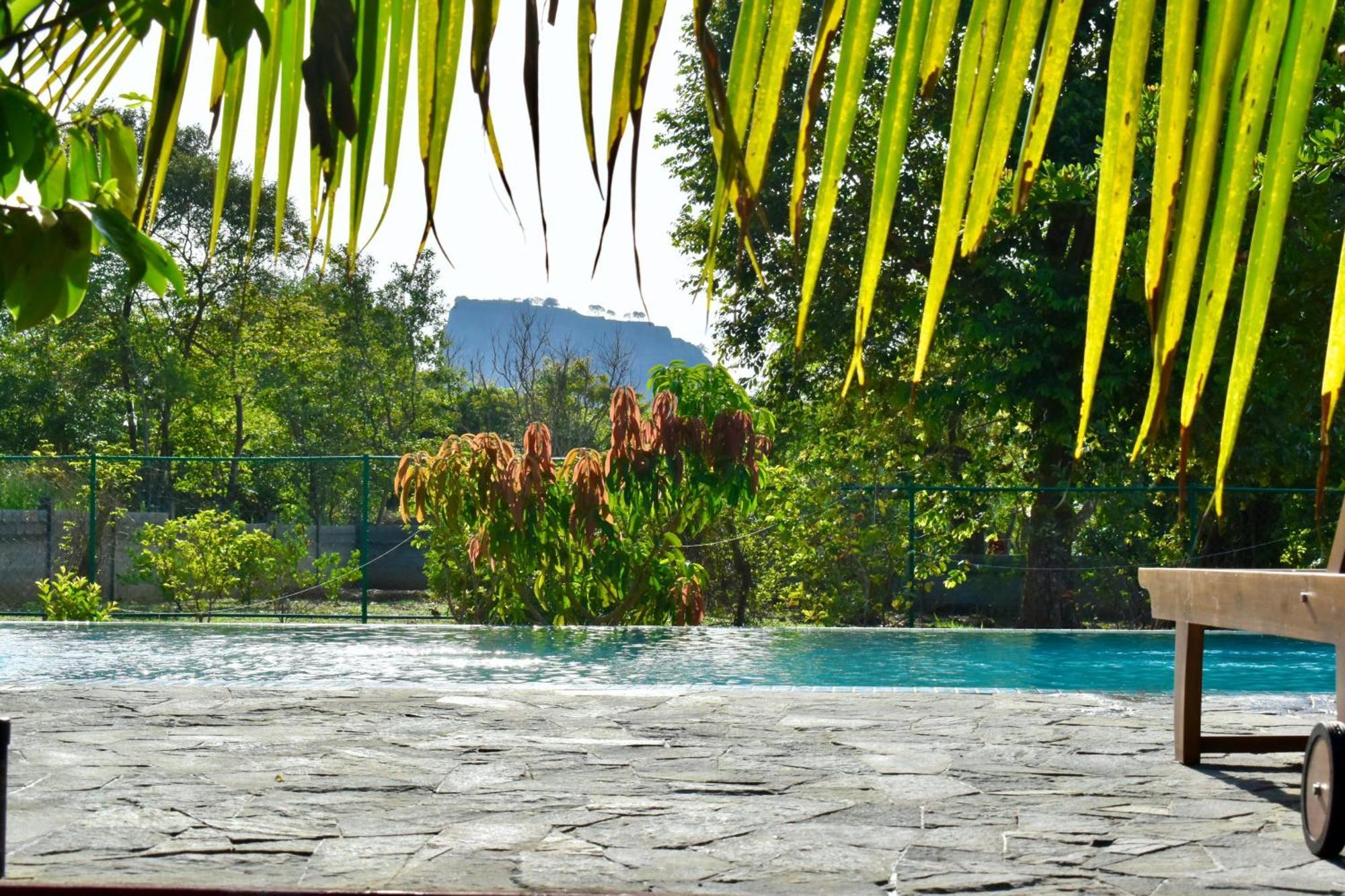 Sinhagiri Villa Sigiriya Exterior photo